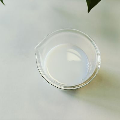 Acrylaten Copolymer Rheologie Modifier Melkwit Vloeistof Anionische Acryl Polymer Emulsie Voor Conditioning Producten