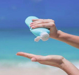 Phenylbenzimidazoolsulfozuur UVB-beschermingspoeder Additief voor zonnebrandcrème Spray/ Gel/ Lotion/ Crème/ Stick