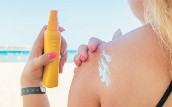 PEG-100 stearaat &amp; Glycerylstearaat 9004-99-3&amp;123-94-4 oppervlakteactief emulgator Wit tot geelachtig granulaat voor cosmetica