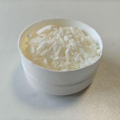 CAS 72175-39-4 PEG-20 Methylglucose Sesquistearate Nonionische Wo Emulgator Massage lotion voor gevoelige huid