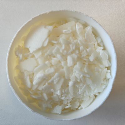 CAS 7651-02-7 Stearamopropyl dimethylamine Gele vlokken Cationic Surfactant voor haarverzorgingsproducten,